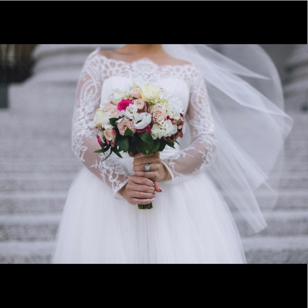 Beautiful Italian wedding dress